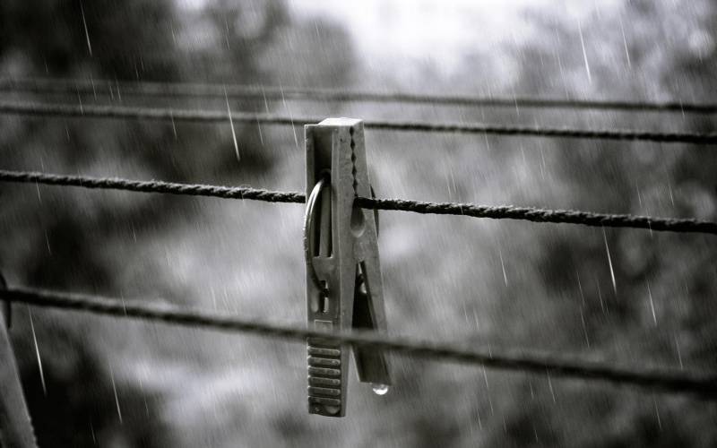Обои Прищепка, дождь, брызги, верёвки, осень