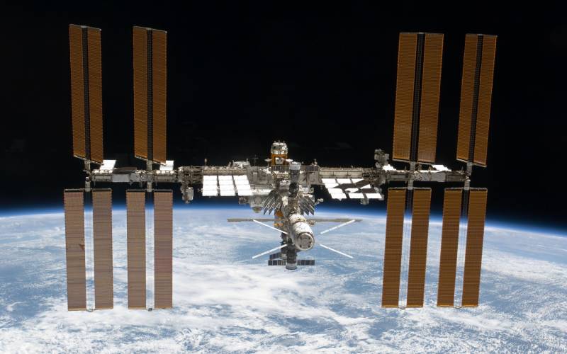 Обои Международная космическая станция
