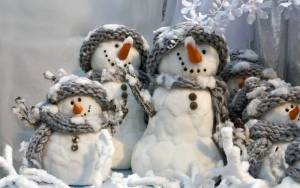 семейство снеговиков