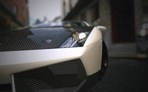 Lamborghini с карбоновым капотом