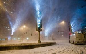 Метель в ночном городе