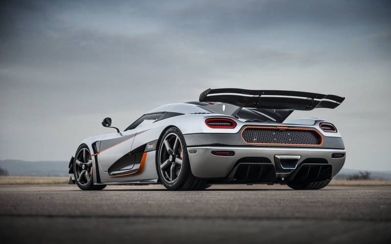 Обои koenigsegg