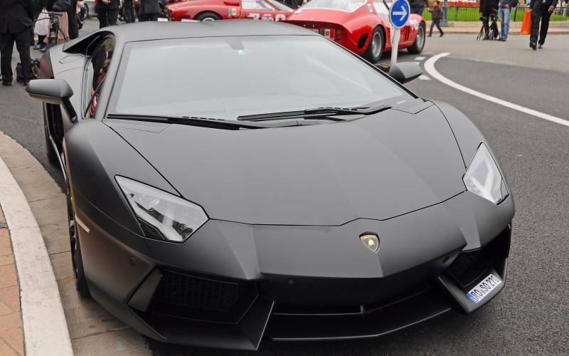 Обои lamborgini aventador