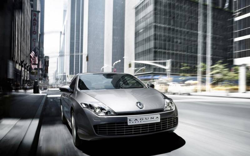 Обои Renault Laguna