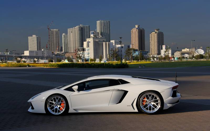 Обои lamborghini aventador lp700-4